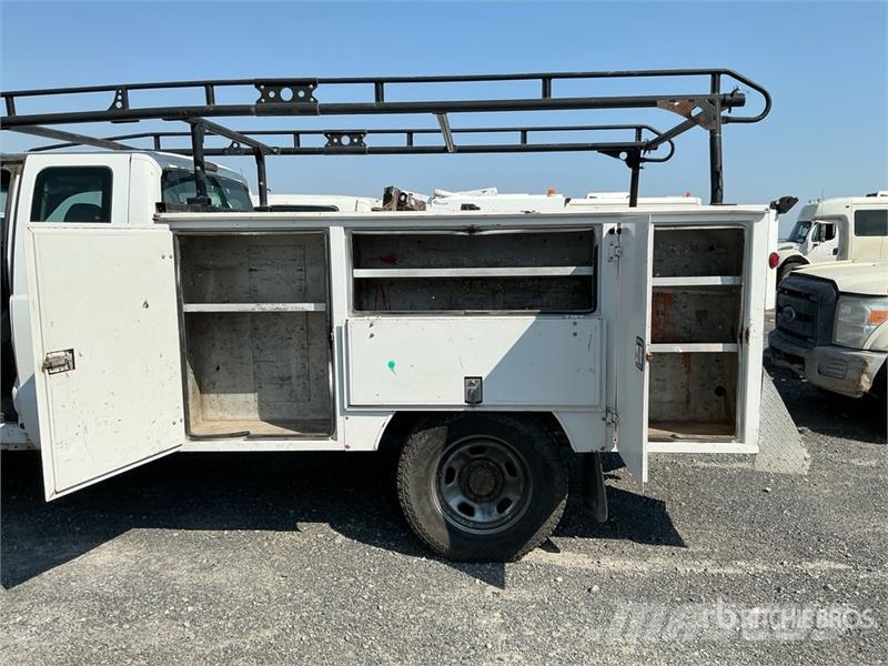 Ford F-350 4x4 Extended Cab Utility Truck (Inoperable) Pick up/Dropside