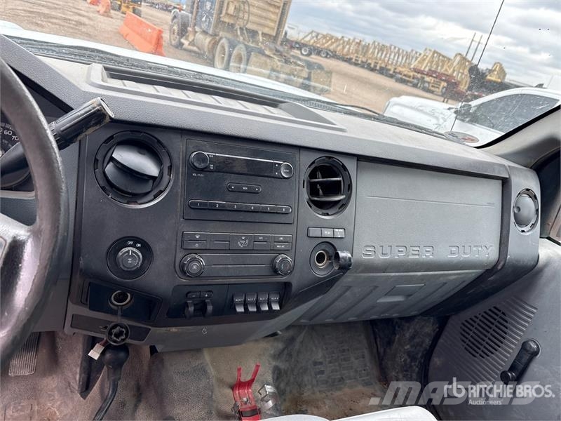 Ford F-350 4x4 Extended Cab Pickup Άλλα Vans