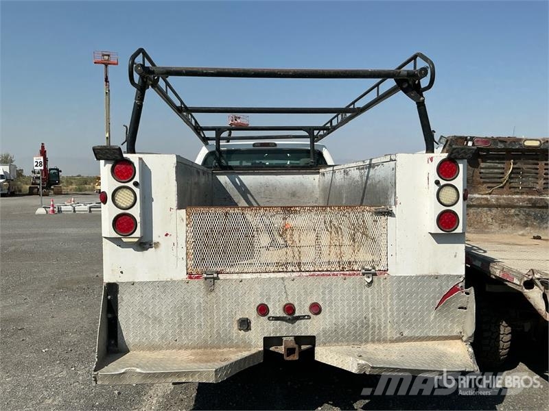 Ford F-350 4x4 Extended Cab Utility Truck (Inoperable) Pick up/Dropside