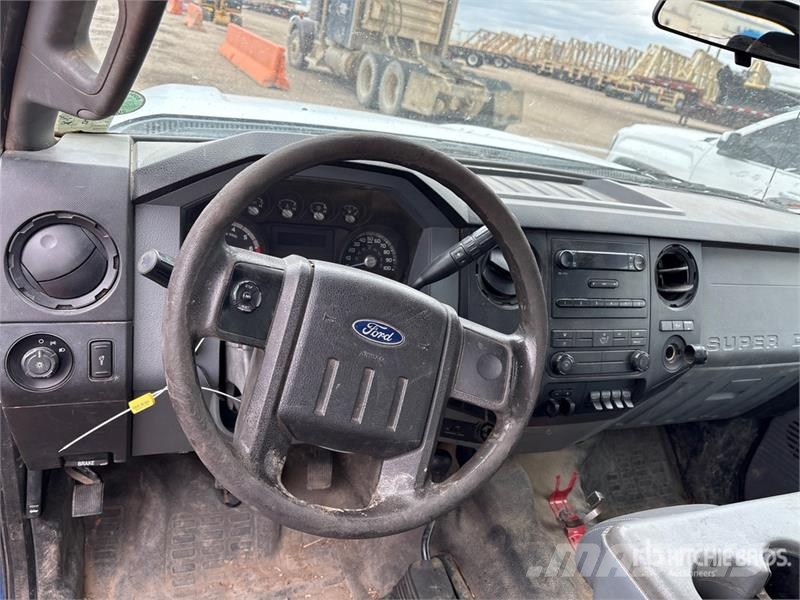 Ford F-350 4x4 Extended Cab Pickup Άλλα Vans