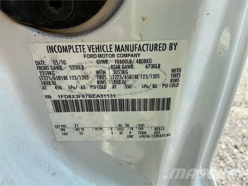 Ford F-350 4x4 Extended Cab Utility Truck (Inoperable) Pick up/Dropside