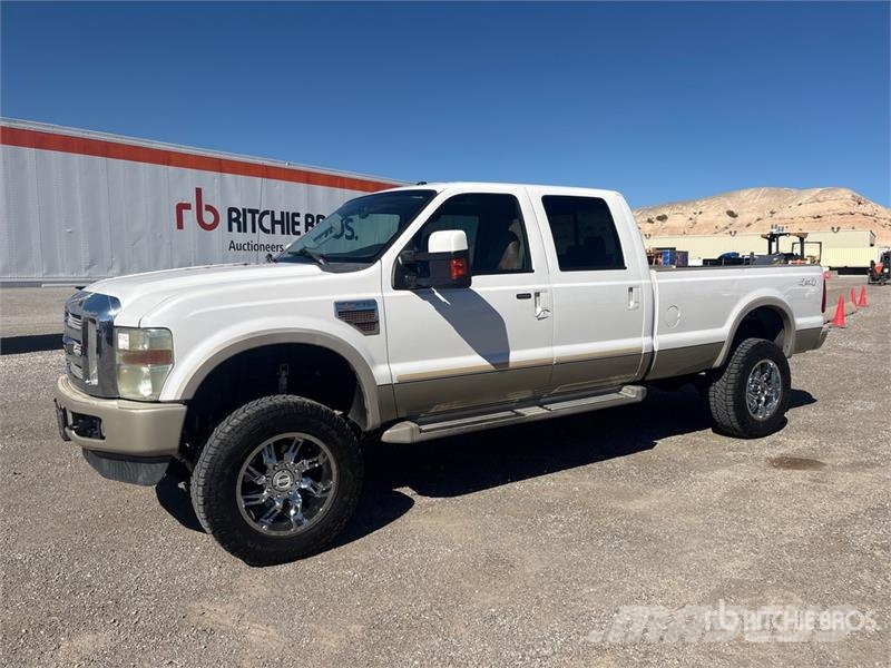 Ford F-350 King Ranch 4x4 Crew Cab Pickup Autre fourgon / utilitaire