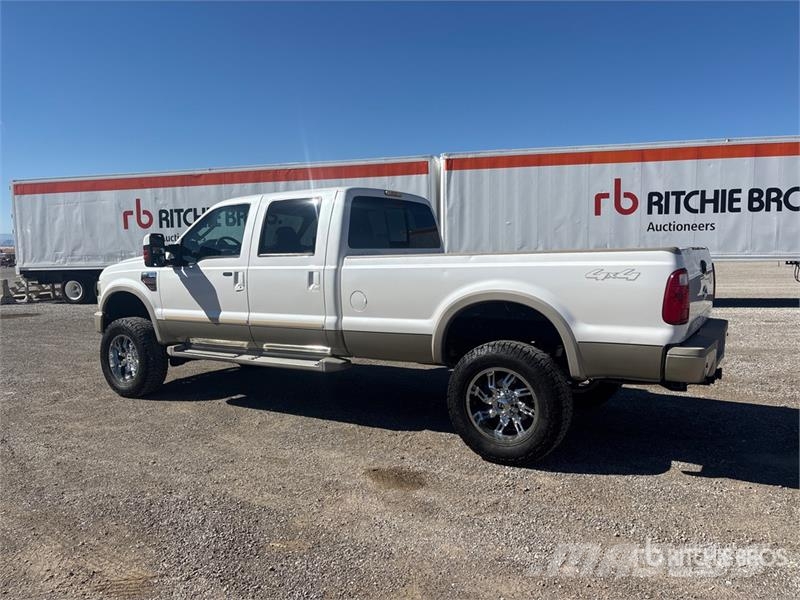 Ford F-350 King Ranch 4x4 Crew Cab Pickup Autre fourgon / utilitaire