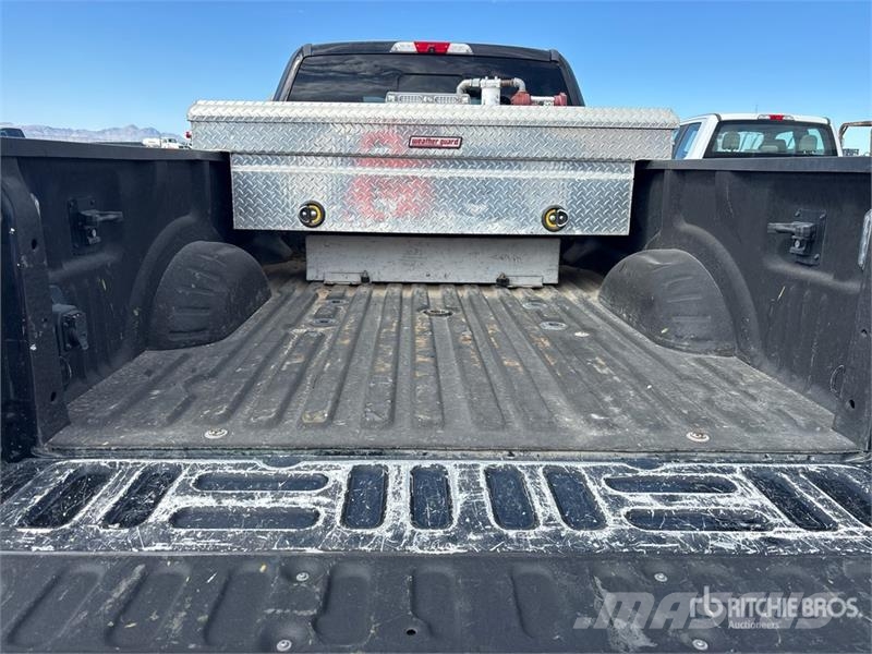 Ford F-350 Lariat 4x4 Crew Cab Pickup Otras furgonetas