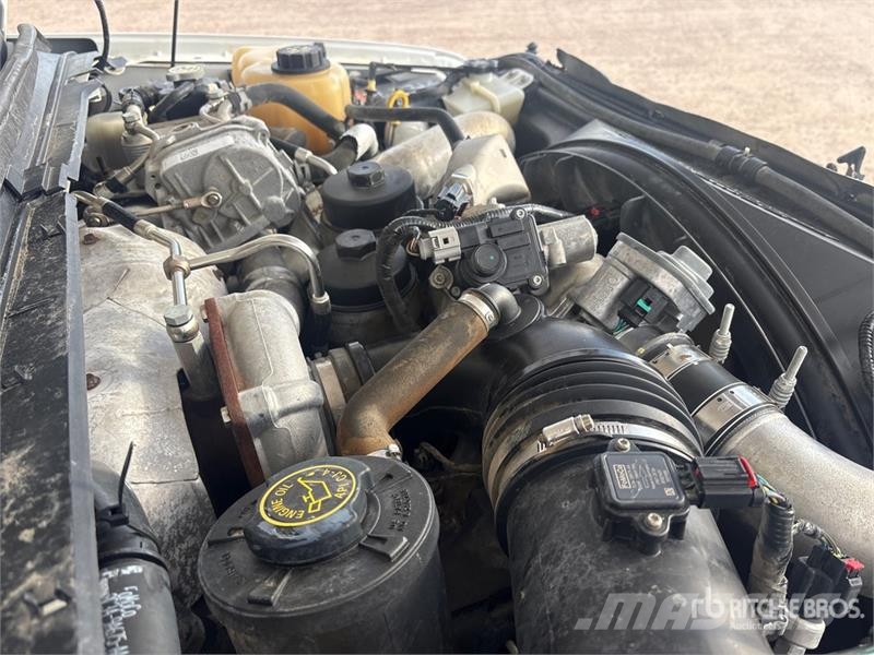 Ford F-350 Lariat 4x4 Crew Cab Pickup Otras furgonetas
