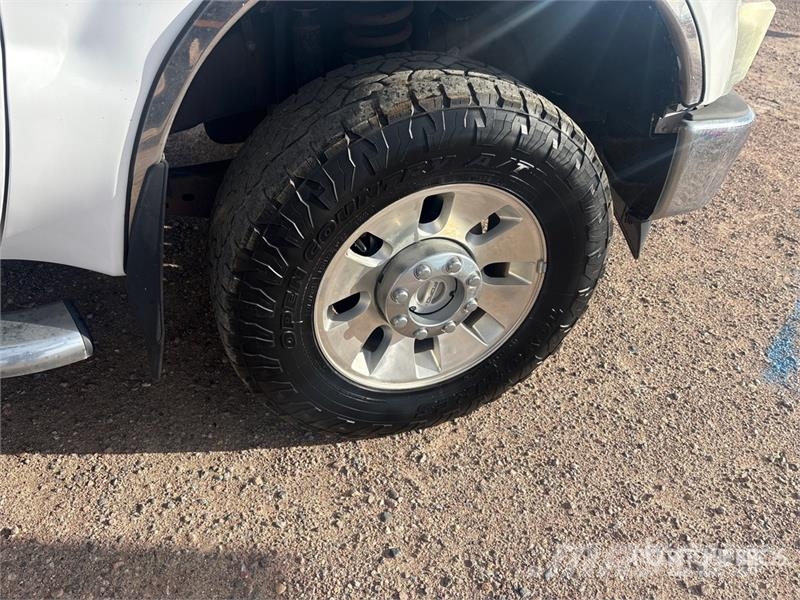 Ford F-350 Lariat 4x4 Crew Cab Pickup Otras furgonetas