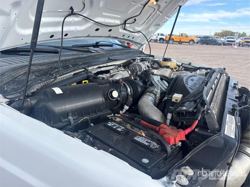 Ford F-350 Lariat 4x4 Crew Cab Pickup Otras furgonetas