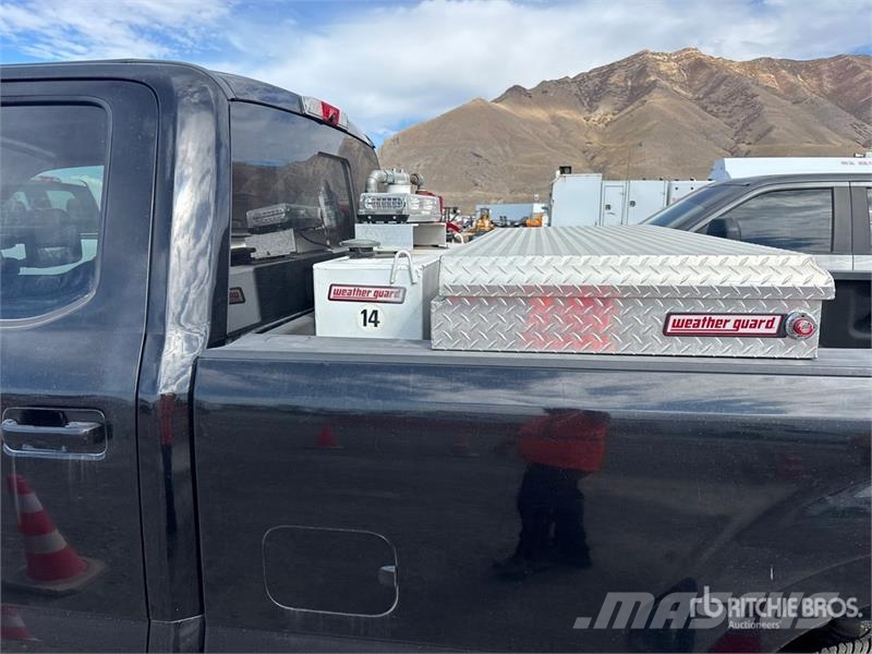 Ford F-350 Lariat 4x4 Crew Cab Pickup Otras furgonetas