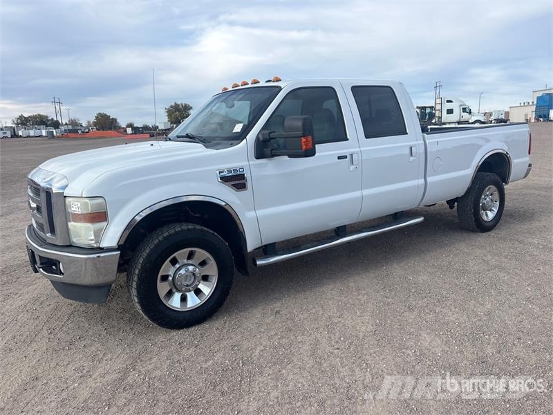 Ford F-350 Lariat 4x4 Crew Cab Pickup Otras furgonetas