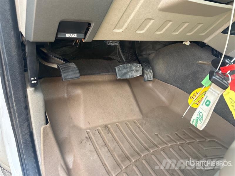 Ford F-350 Lariat 4x4 Crew Cab Pickup Otras furgonetas