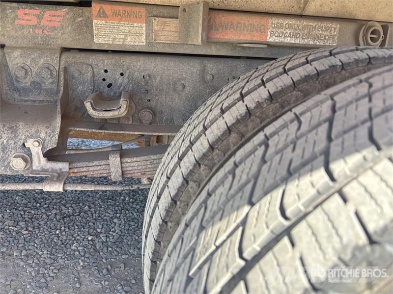 Ford F-350 XL 4x2 Chipper Truck 碎木车