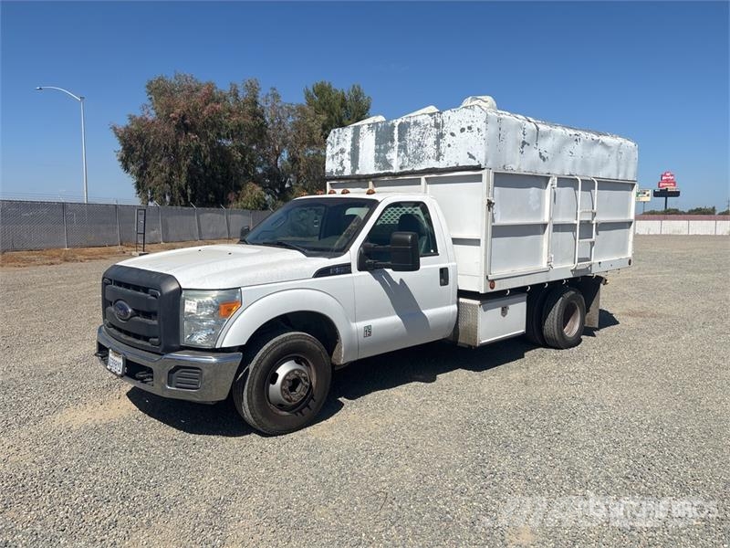 Ford F-350 XL 4x2 Chipper Truck 碎木车