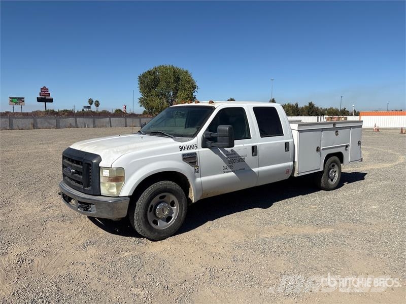 Ford F-350 XL 4x2 Crew Cab Utility Truck Pikapai / Bortiniai sunkvežimiai