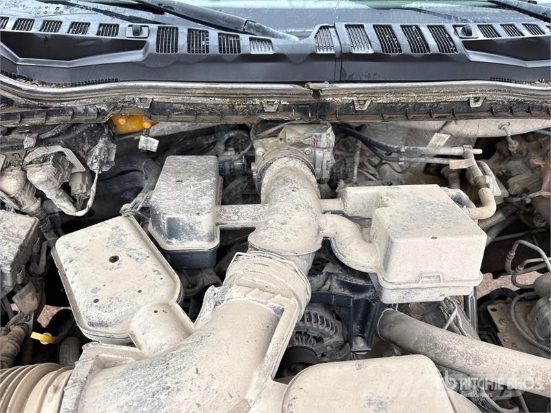 Ford F-350 XL 4x2 Crew Cab Utility Truck Pickup/Sideaflæsning