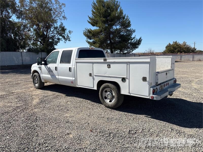 Ford F-350 XL 4x2 Crew Cab Utility Truck Pikapai / Bortiniai sunkvežimiai