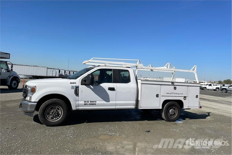 Ford F-350 XL 4x2 Extended Cab Utility Truck Bestelwagens met open laadbak