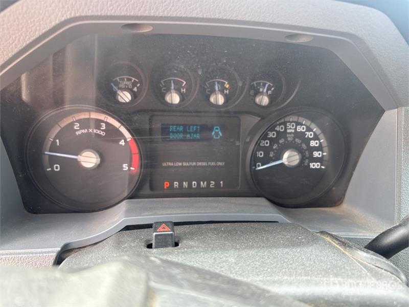 Ford F-350 XL 4x2 Extended Cab Pickup Pickup/Sideaflæsning