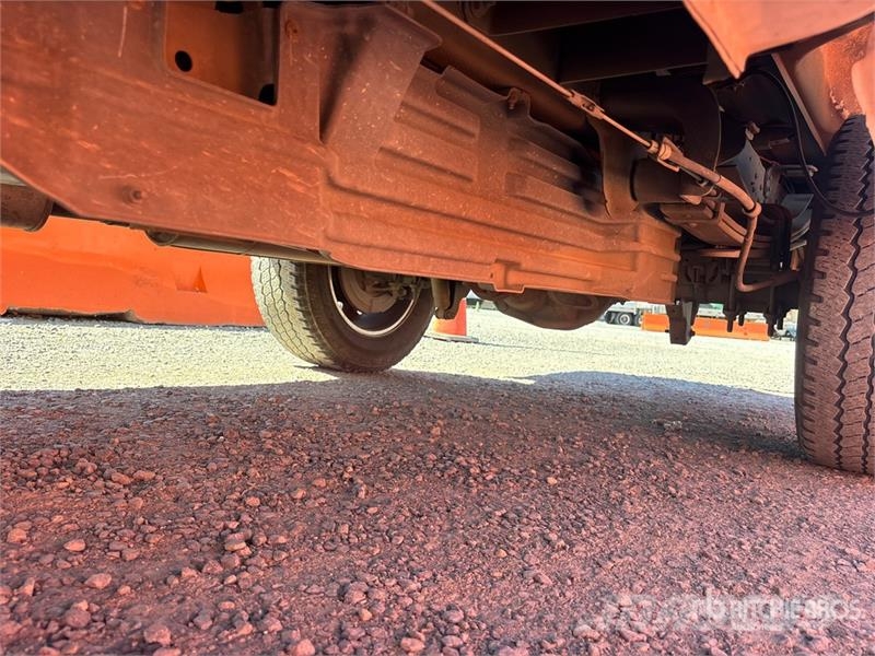 Ford F-350 XL 4x2 Extended Cab Pickup Muu