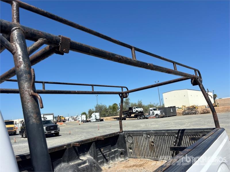 Ford F-350 XL 4x2 Extended Cab Pickup Muu