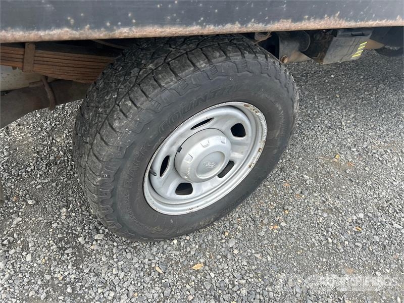 Ford F-350 XL 4x2 Service Truck 市政车