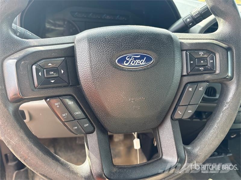 Ford F-350 XL 4x2 Utility Truck Pick up/Dropside