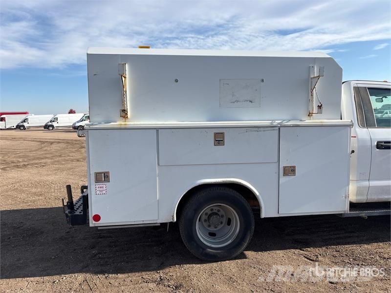 Ford F-350 XL 4x2 Utility Truck Pick up/Dropside