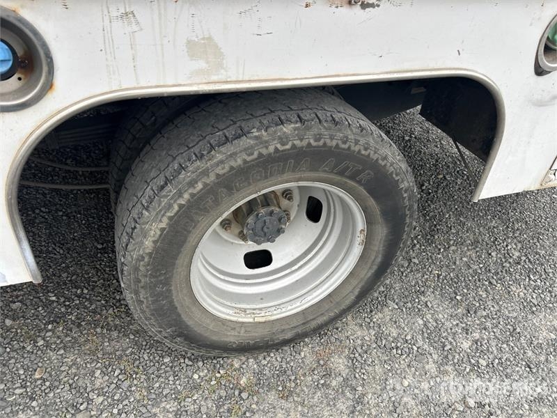 Ford F-350 XL 4x2 Utility Truck Utilitaire benne