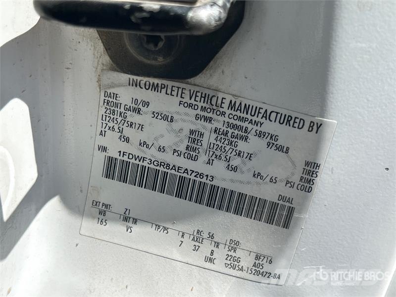 Ford F-350 XL 4x2 Utility Truck (Inoperable) شاحنات خفيفة/مفصلية الجوانب