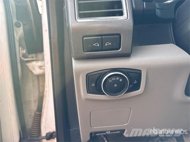 Ford F-350 XL 4x2 Utility Truck Pick up/Dropside