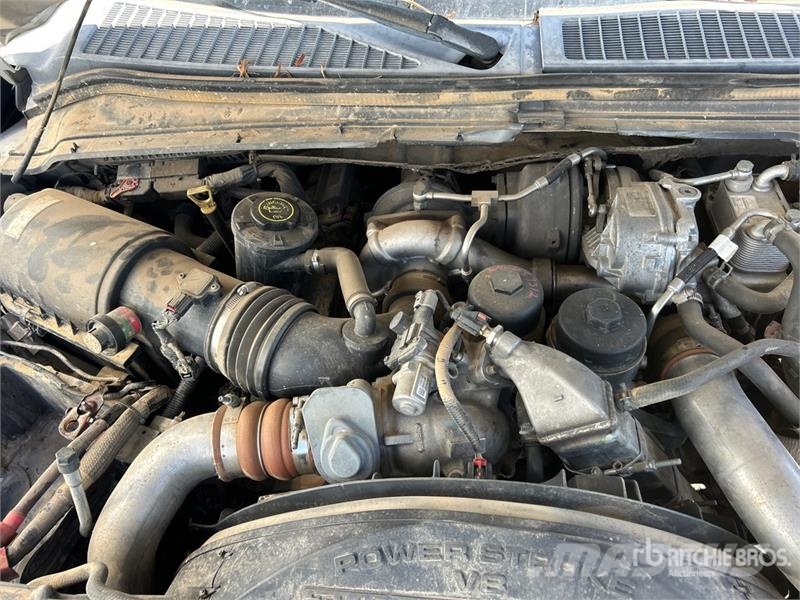 Ford F-350 XL 4x2 Utility Truck (Inoperable) شاحنات خفيفة/مفصلية الجوانب