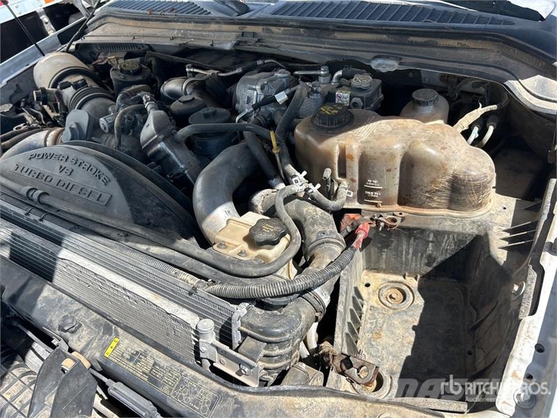 Ford F-350 XL 4x2 Utility Truck (Inoperable) شاحنات خفيفة/مفصلية الجوانب