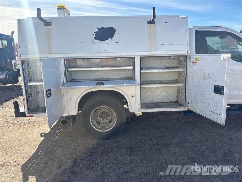 Ford F-350 XL 4x2 Utility Truck Pickup/Pritschenwagen