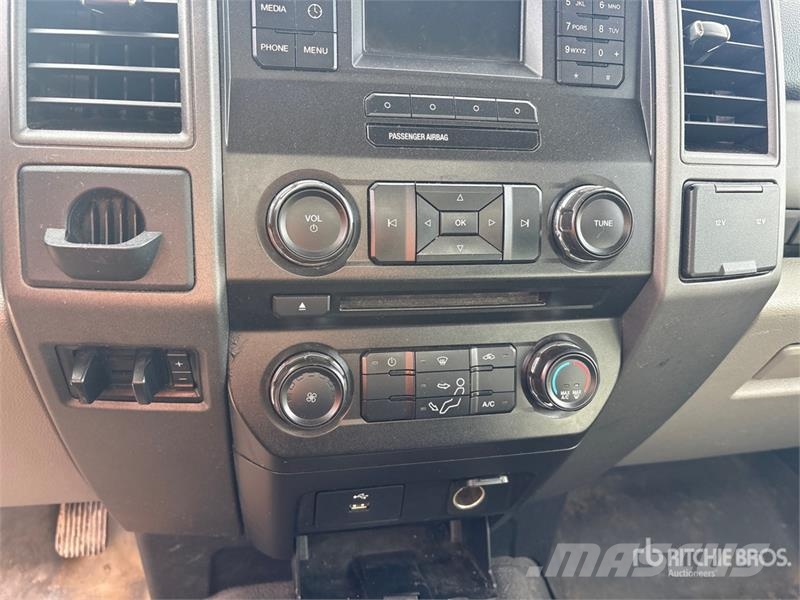 Ford F-350 XL 4x2 Utility Truck Pick up/Dropside