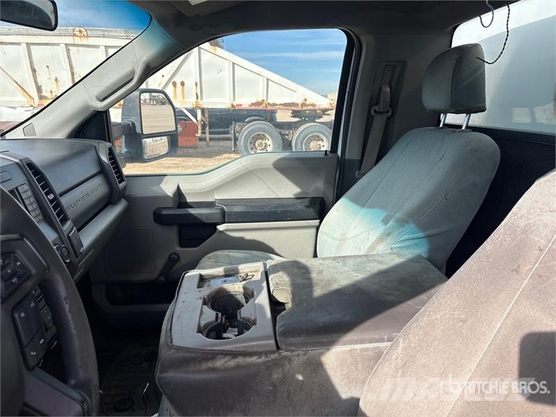 Ford F-350 XL 4x2 Utility Truck Pick up/Dropside