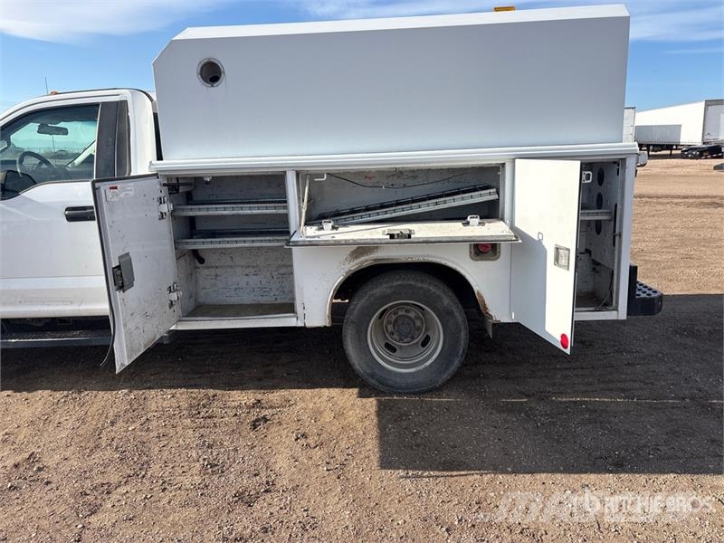 Ford F-350 XL 4x2 Utility Truck Pick up/Dropside