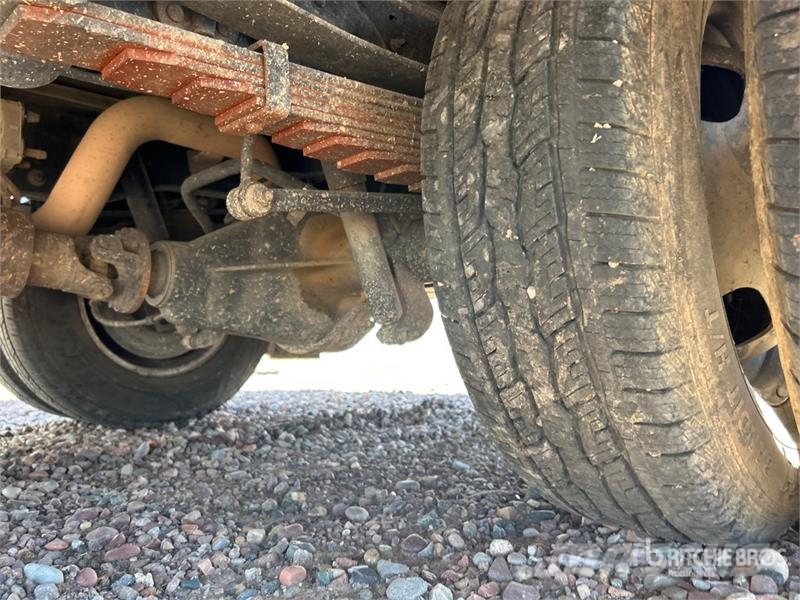 Ford F-350 XL 4x2 Utility Truck (Inoperable) شاحنات خفيفة/مفصلية الجوانب