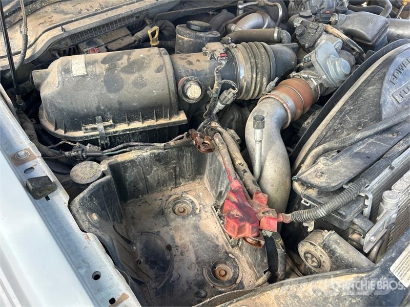 Ford F-350 XL 4x2 Utility Truck (Inoperable) شاحنات خفيفة/مفصلية الجوانب