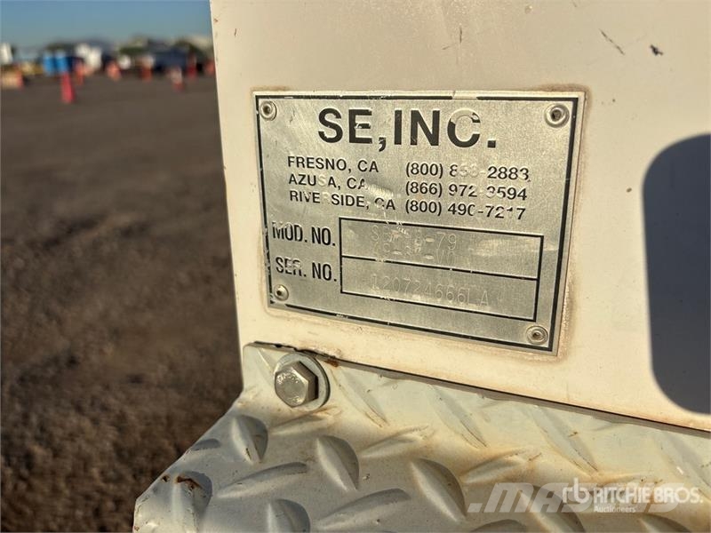 Ford F-350 XL 4x2 Utility Truck Prekucniki