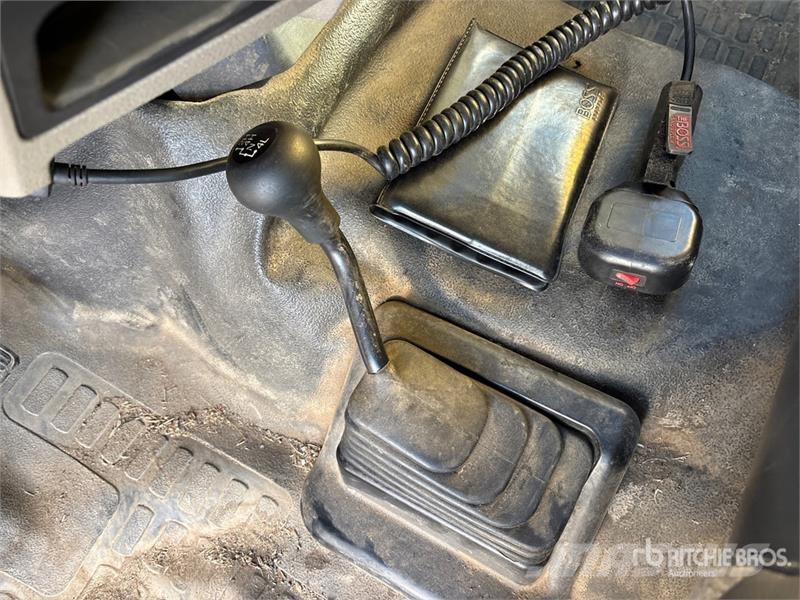 Ford F-350 XL 4x4 Crew Cab Pickup Drugi