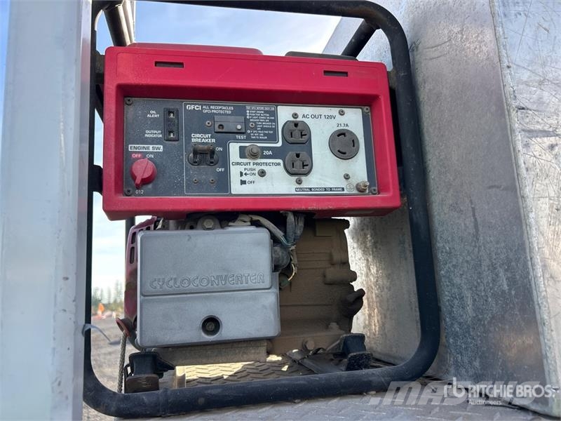 Ford F-350 XL 4x4 Crew Cab Utility Truck Pick up/Dropside
