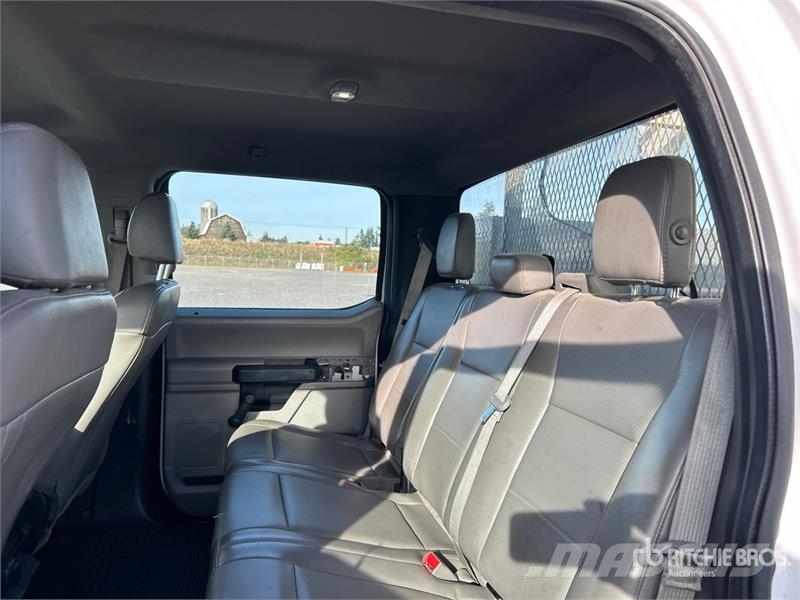 Ford F-350 XL 4x4 Crew Cab Utility Truck Pick up/Dropside