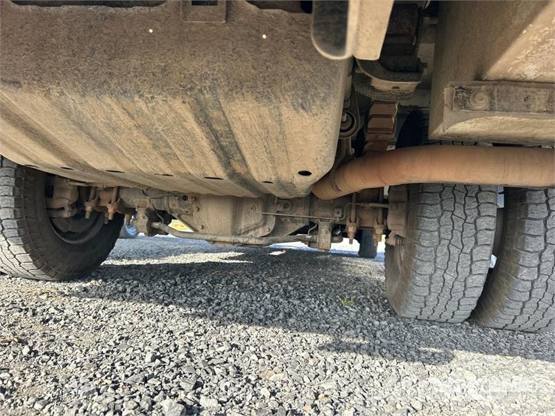 Ford F-350 XL 4x4 Crew Cab Utility Truck Pick up/Dropside