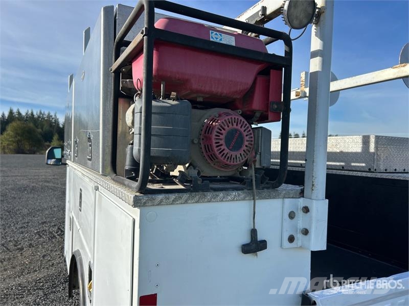 Ford F-350 XL 4x4 Crew Cab Utility Truck Pick up/Dropside
