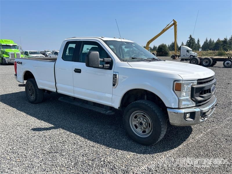 Ford F-350 XL 4x4 Extended Cab Pickup 其他