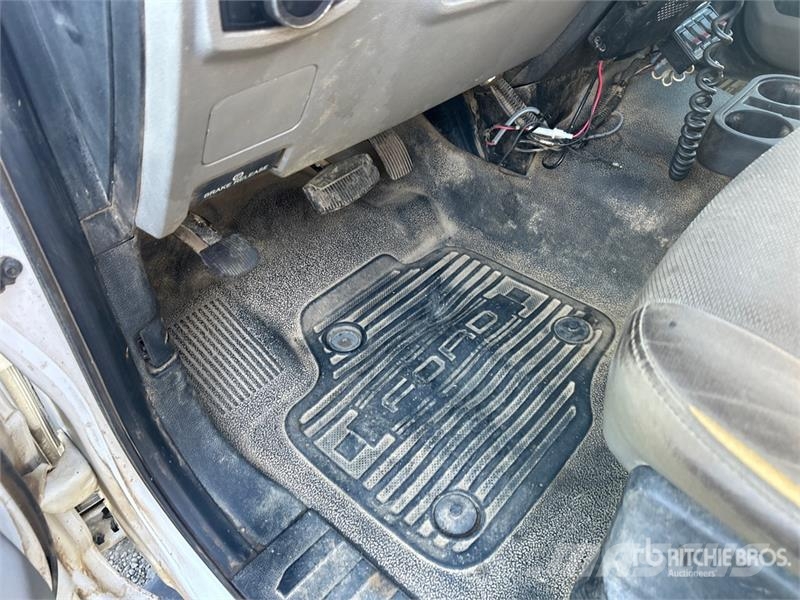 Ford F-350 XL 4x4 Extended Cab Utility Truck شاحنات خفيفة/مفصلية الجوانب