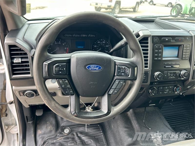 Ford F-350 XL 4x4 Extended Cab Service Truck Vehículos municipales multiusos