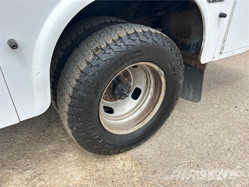 Ford F-350 XL 4x4 Extended Cab Service Truck Vehículos municipales multiusos