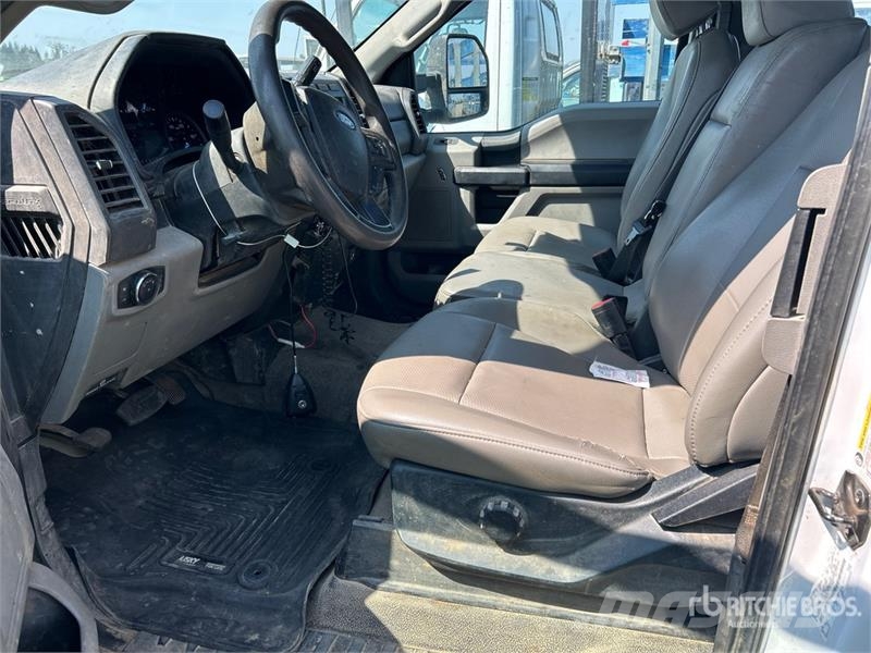Ford F-350 XL 4x4 Extended Cab Pickup 其他