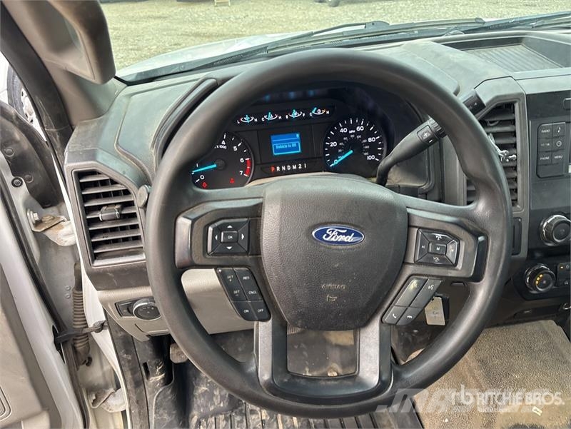 Ford F-350 XL 4x4 Extended Cab Utility Truck Pick up/Dropside
