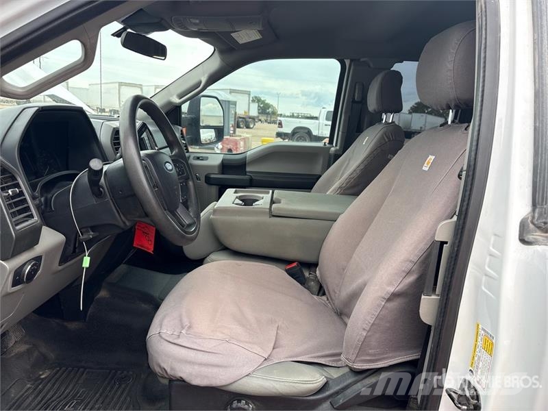 Ford F-350 XL 4x4 Extended Cab Pickup Ostalo